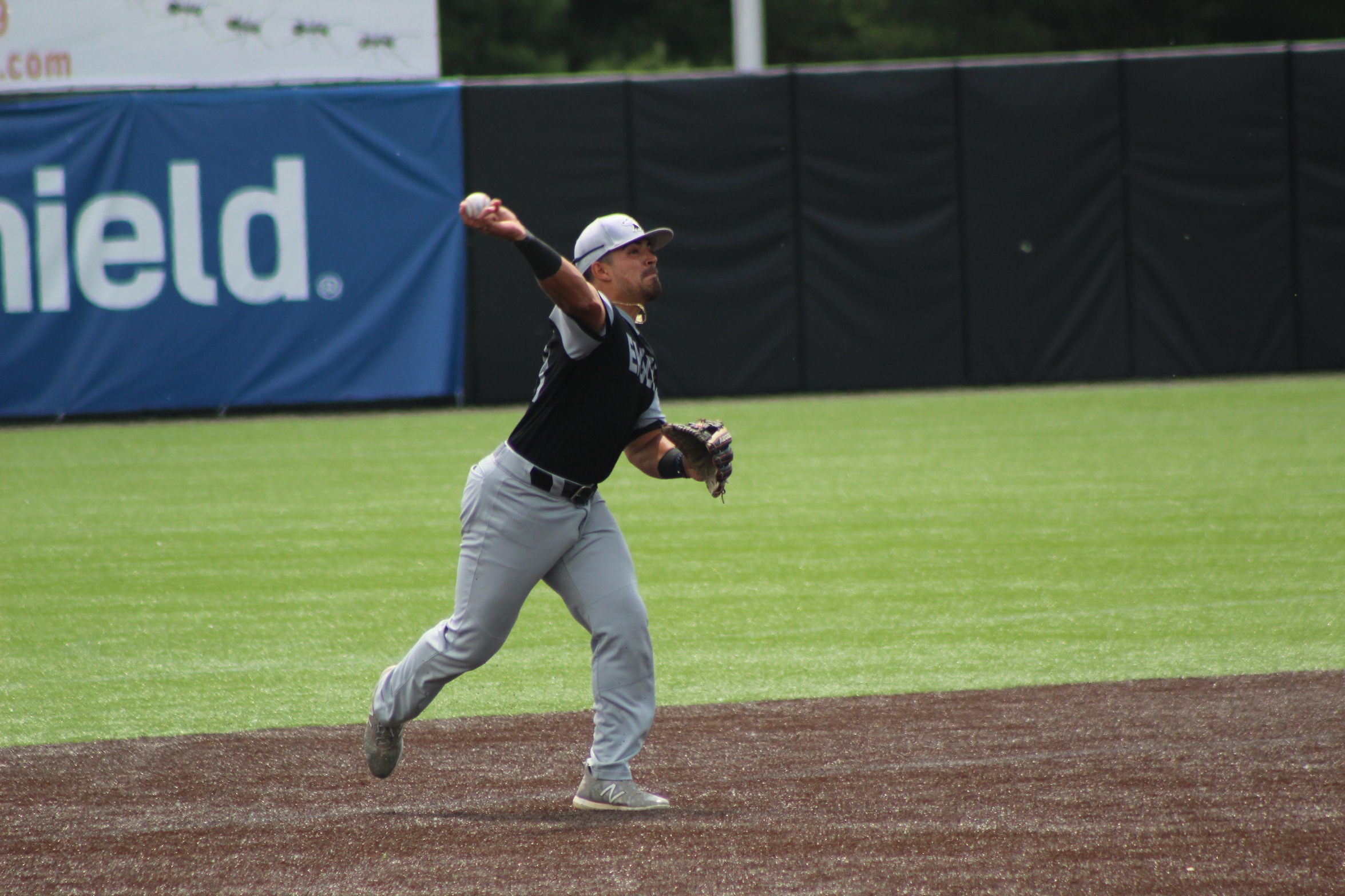 Eagles clinch Opening Round championship berth with 6-4 win over No. 2 William Carey