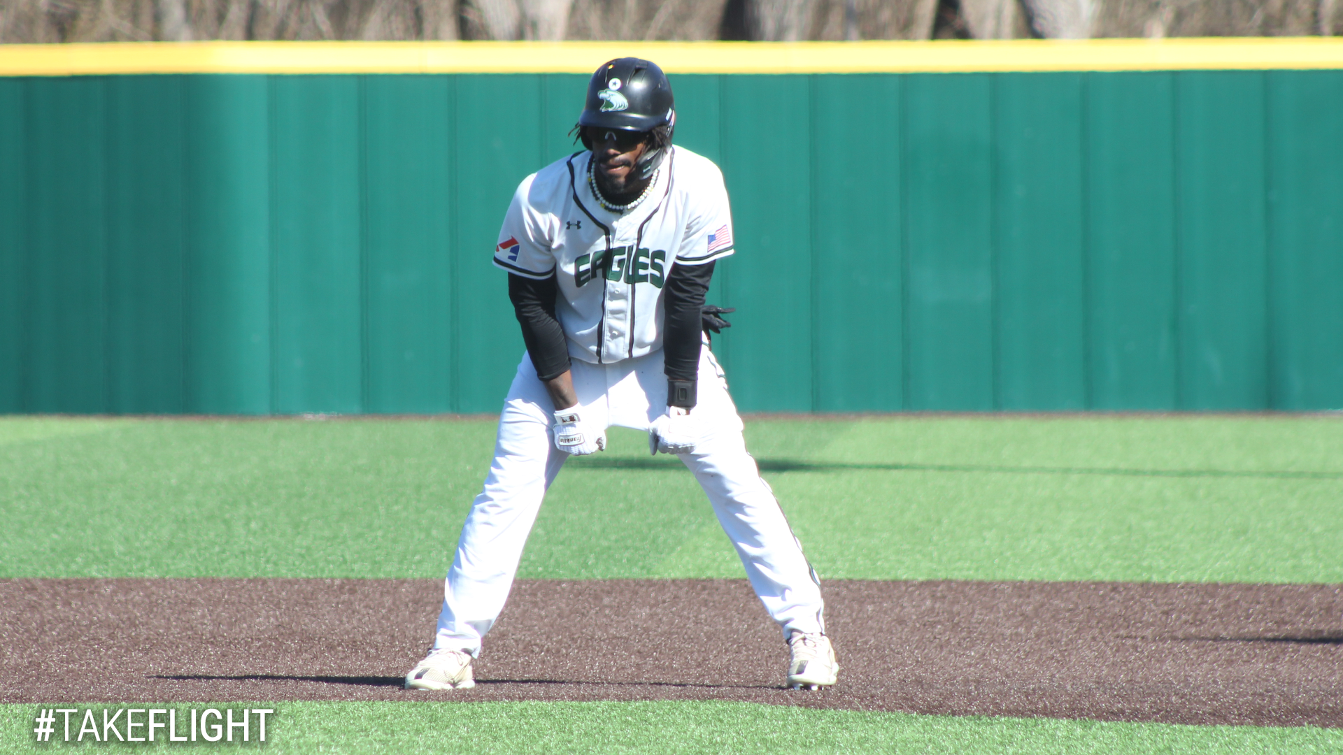 No. 6 Central Sweeps Benedictine; Extends Win Streak to 11