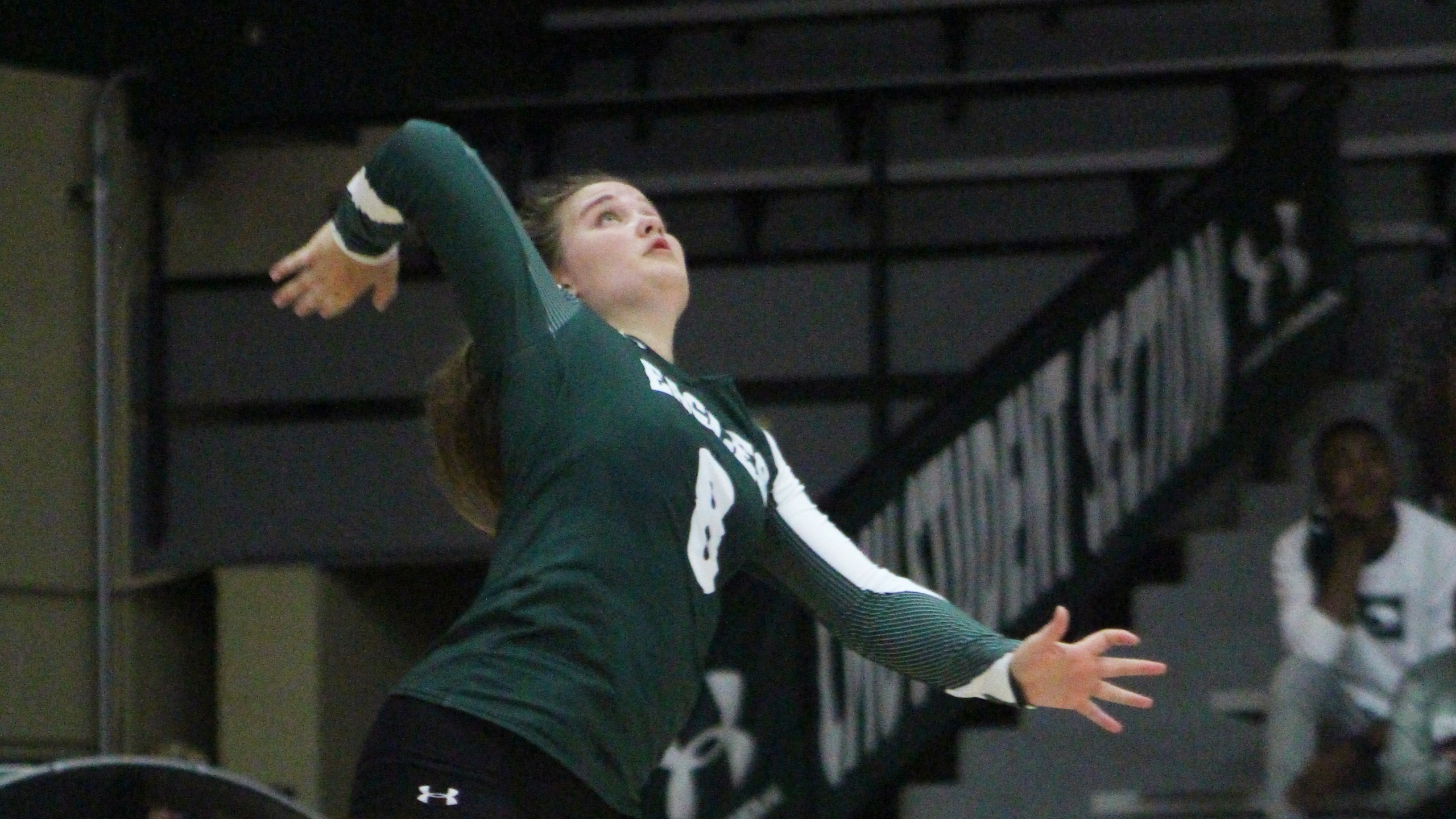No. 11 Central cruises past No. 24 Vikings in straight sets